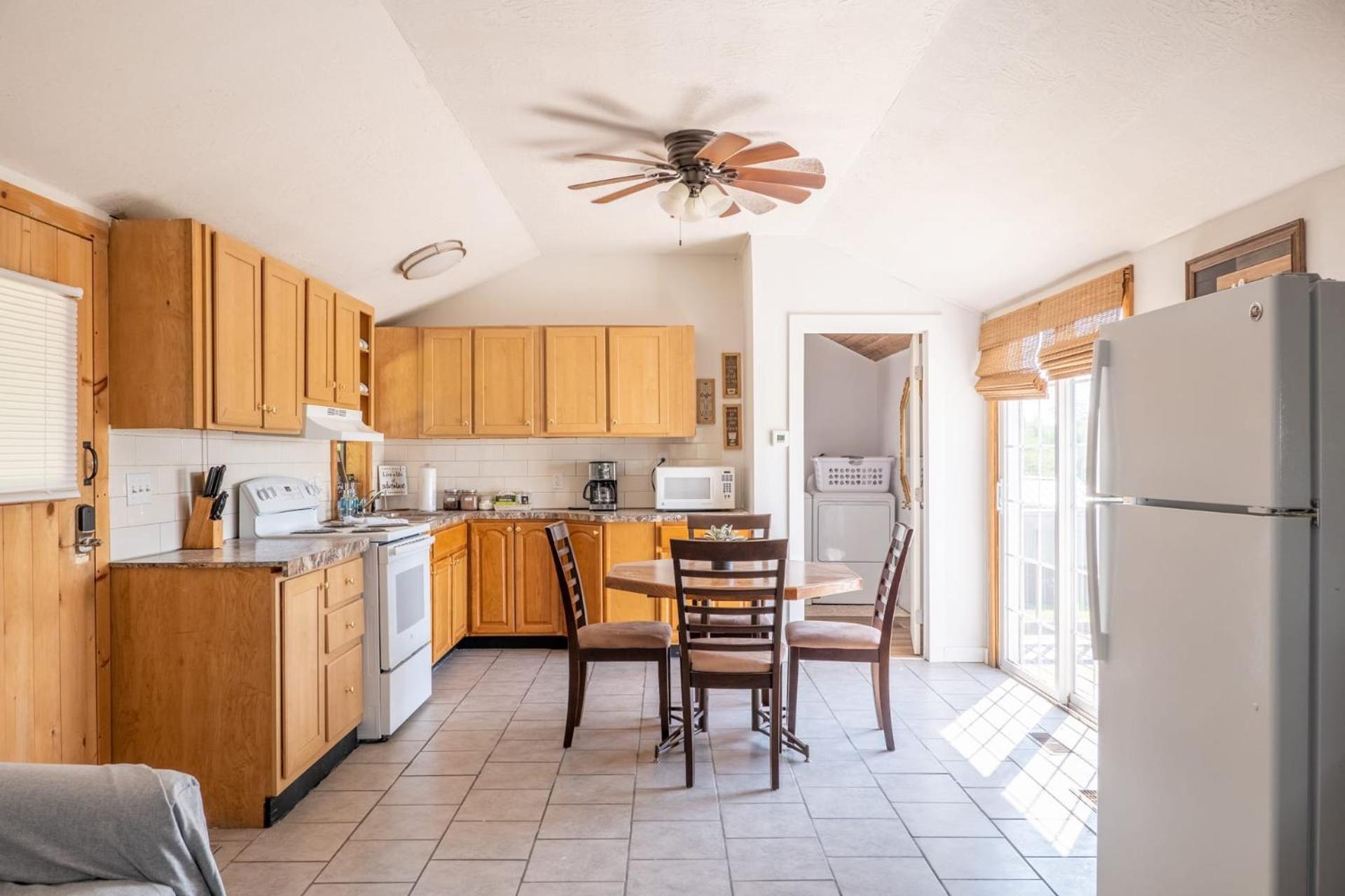וויליאמסטאון Cozy Cabin Near Ark! Adam And Eve'S Retreat מראה חיצוני תמונה